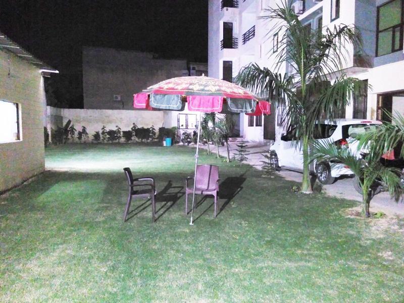 Hotel Olive & Blue - Govt Approved Hotel Near Delhi Airport Нью-Дели Экстерьер фото