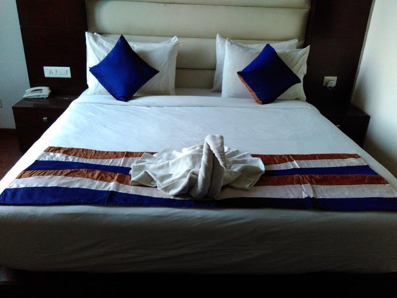 Hotel Olive & Blue - Govt Approved Hotel Near Delhi Airport Нью-Дели Экстерьер фото